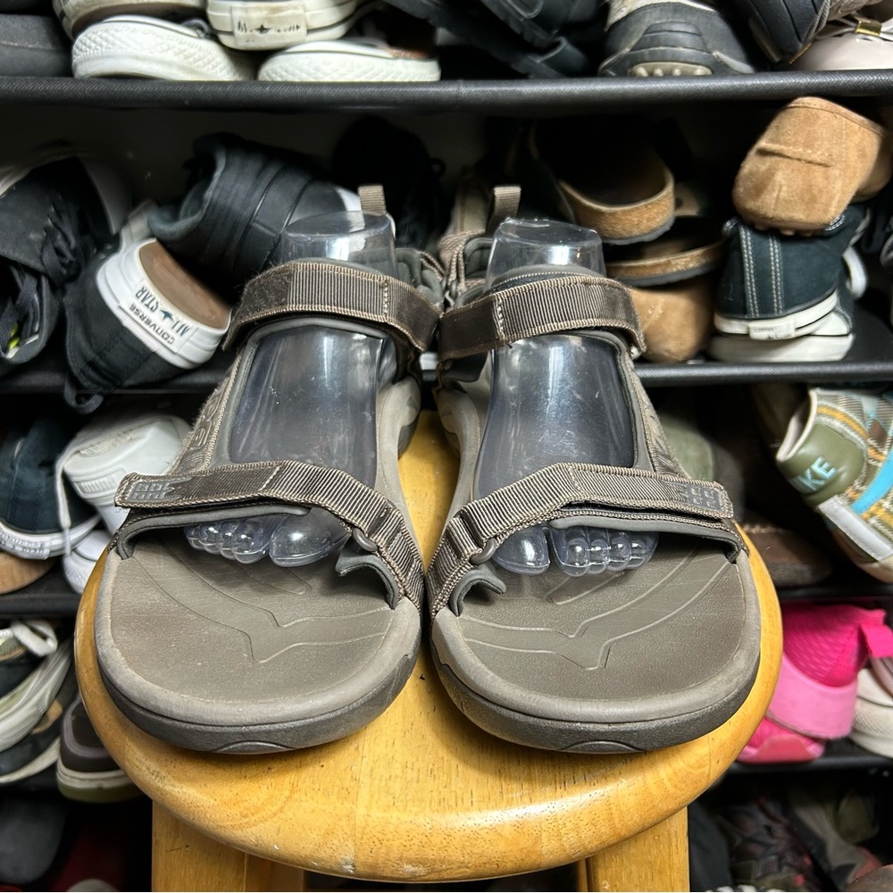 Teva minam brown strappy sandals - Picture 2 of 8
